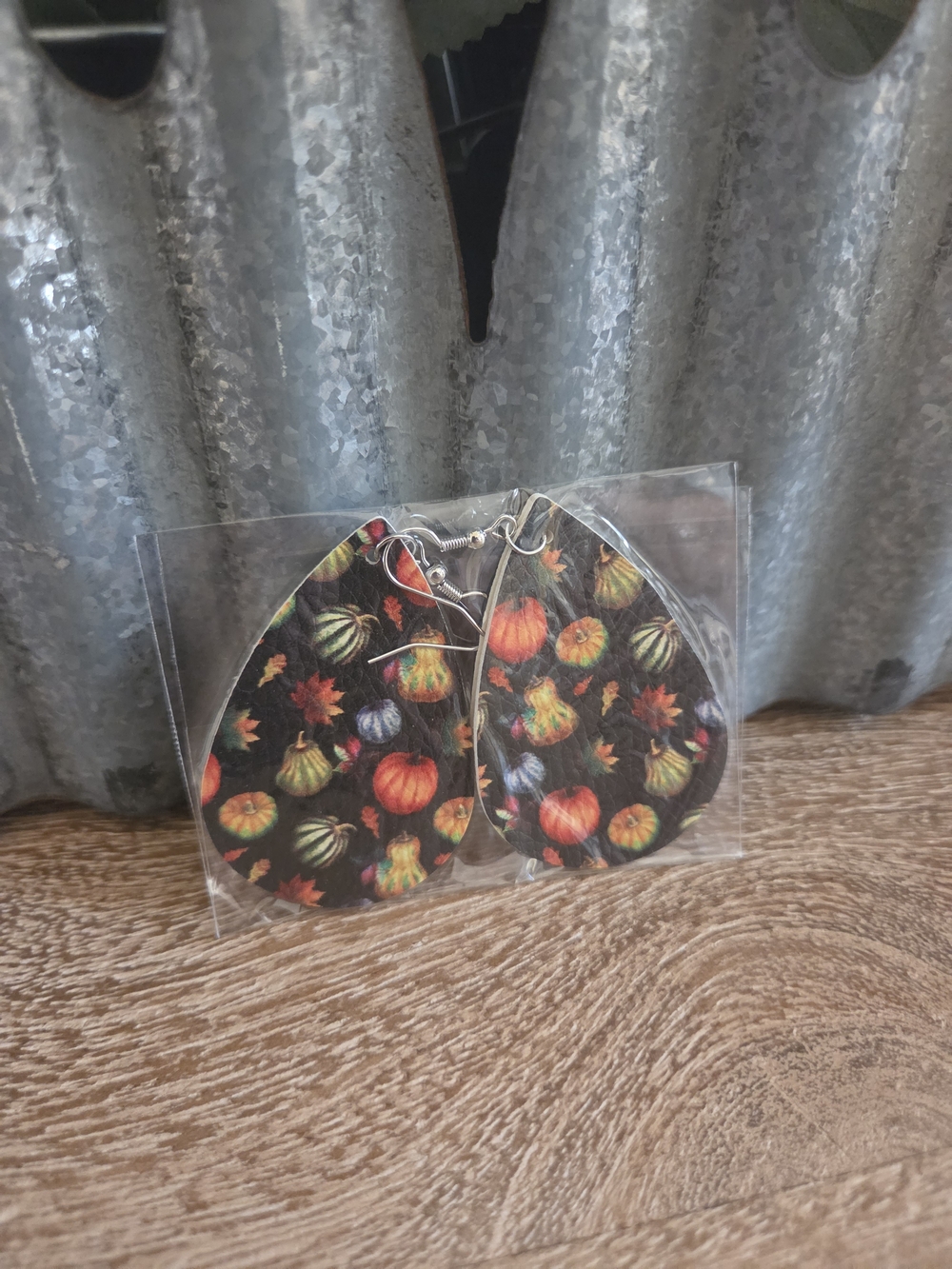 Fall Pumpkin Print Teardrop Earrings - Black
